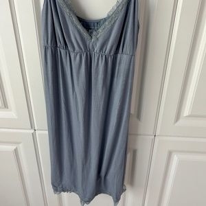 VICTORIA SECRET Chemise with Straps & Lace Detail